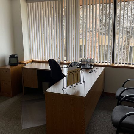 8690-Main-Floor-office