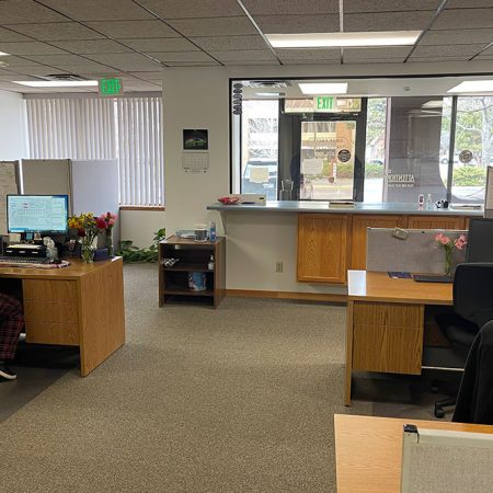 8690-Main-floor-owners-suite